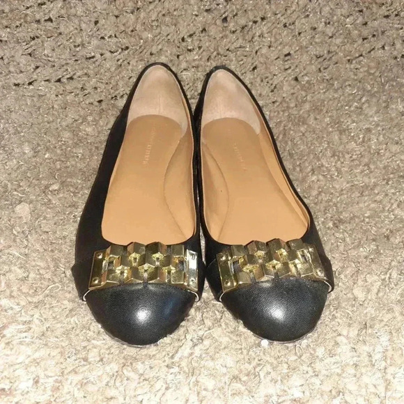 BANANA REPUBLIC-Black Leather-Gold Decor Ballet - Picture 3 of 7